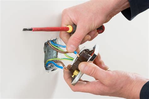 electrical service cable needs replacing should the box be replaced|when to repair electrical wiring.